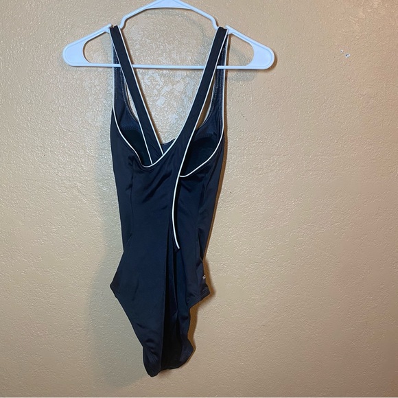 Speedo Women’s swimsuit Moderate Coverage One Piece Swimsuit Size 8 - Picture 4 of 5